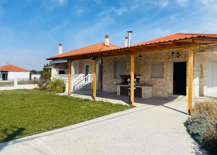 Holly George Villa